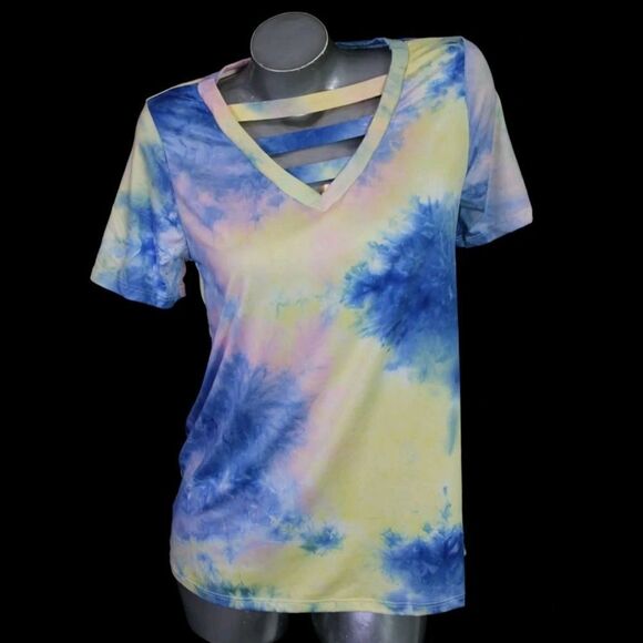 WHITE BIRCH V-NECK LADDER FRONT TEE BLUE PINK YELLOW TIE DYE SS TOP SIZE S NWOT - Picture 1 of 9